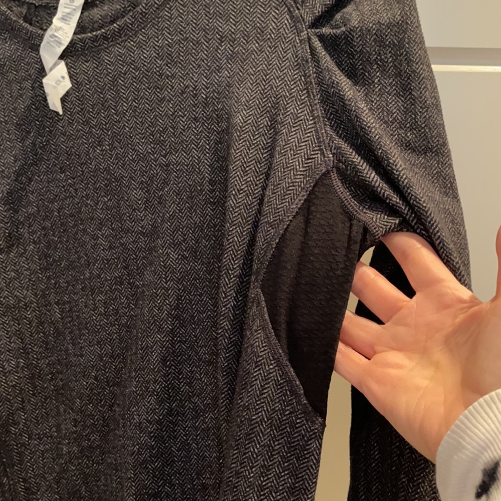 Lululemon Top - Picture 5 of 6